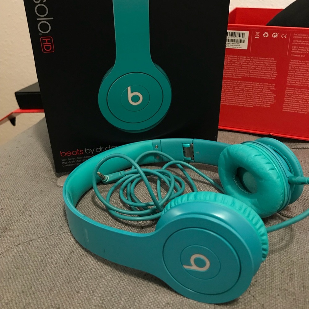 Beats by dr. dre solo hd headphones